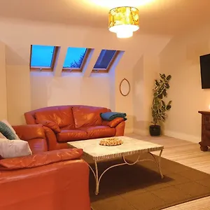 https://ethan-house-holiday-suites.hotel-killarney.com